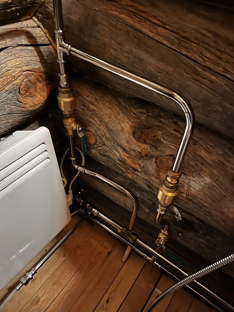 WC:n venttiilit paljun veden lämpötilan säätöön